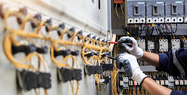 Professional Electrician technician working in Freeland, PA